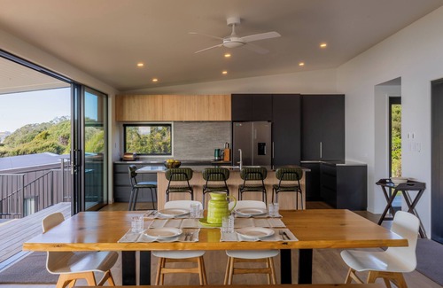 Langs Beach House | Slice of Paradise - Waipu Cove Holiday Home