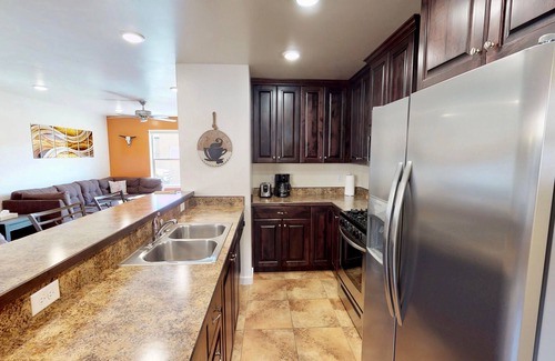 Moab South Valley Condo | Slick Rock Reserve #12A3 | 2 Bed, 2.5 Bath