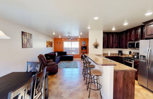 Moab South Valley Condo | Slick Rock Reserve #12A3 | 2 Bed, 2.5 Bath