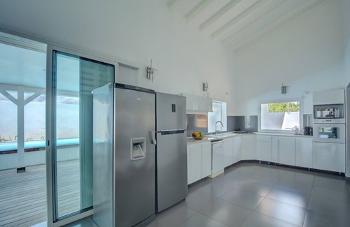 Baie-Mahault Villa | SLOANE VILLA WITH SWIMMING POOL
