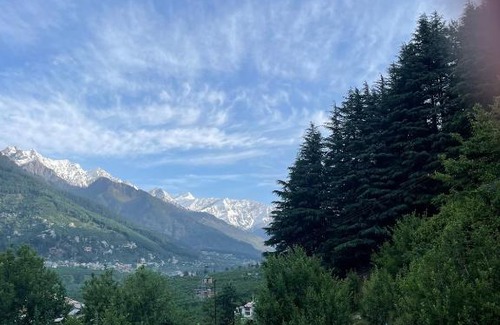Jagatsukh House | Slojourne, Manali - Stays, Experiences and Events