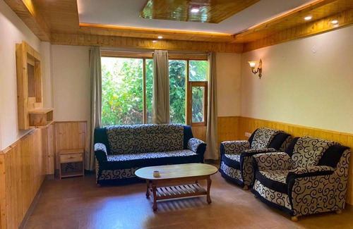 Jagatsukh House | Slojourne, Manali - Stays, Experiences and Events