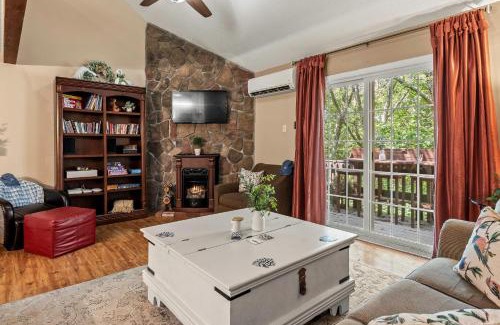 Village at Camelback House | Slope Lodge Prime Skiing Location Indoor Pool Hot Tub Sauna Private Deck
