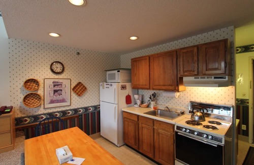 Sunday River Area Condo | Slope side studio unit sleeping 3