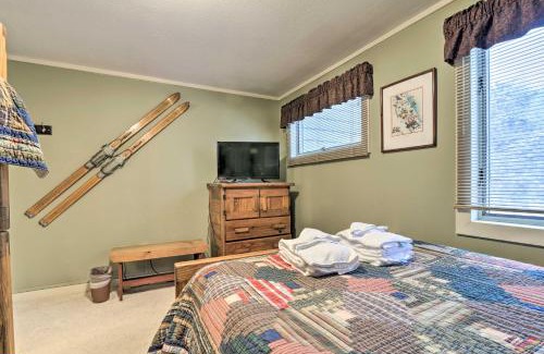 Snowshoe Apartment | Slopeside Snowshoe Condo - Walk to Ski Lifts!