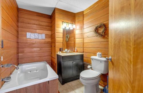 Sugar Mountain Apartment | Slopesider 23C