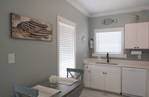 Ono Island Cottage | Slow Mo 17AD-Beautiful Beach Cottage @ the Purple Parrot Resort/Perdido Key FL