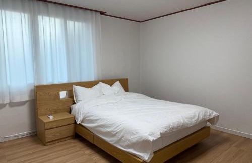 Pyeongtaek Apartment | Slow Stay in camp humphreys