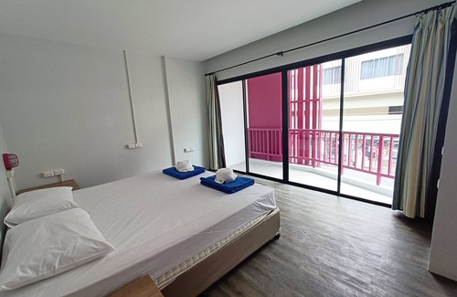 Kata Hotel | Slumber Party Surf Kata Phuket