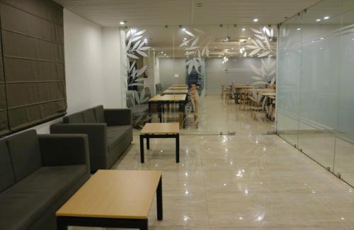 Bhubaneshwar Hotel | SM Hives Business Hotel