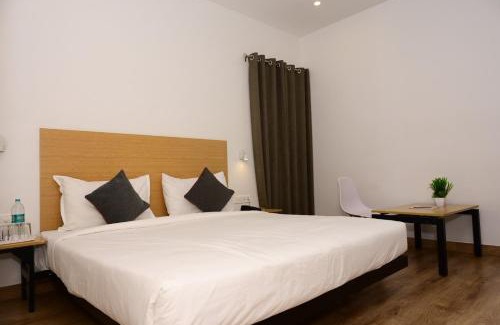 Bhubaneshwar Hotel | SM Hives Business Hotel
