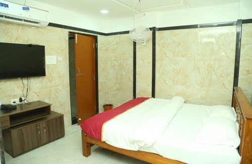 Uttukuli Hotel | SM Residency