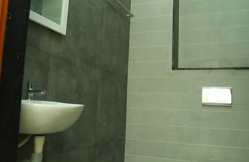 Uttukuli Hotel | SM Residency