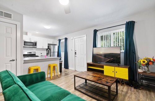 Highland Apartment | Small 1 Bedroom Apt in Highland Austin 4057