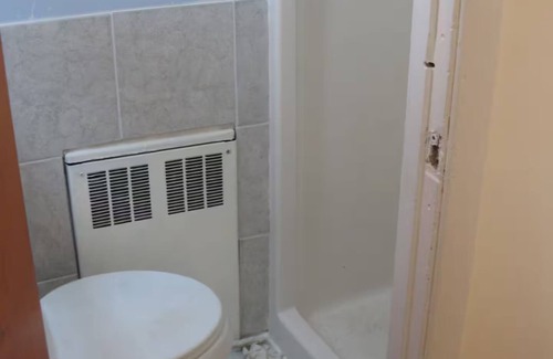 Latin Quarter Apartment | Small affordable Studio near UQAM.
