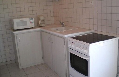 Mimizan House | Small and nice house located behind the owners' house in a quiet area