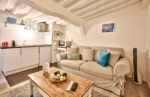 Quartier Vieux Marche-Cathedrale Apartment | SMALL ANGEL 2 charming apartment heart of Rouen