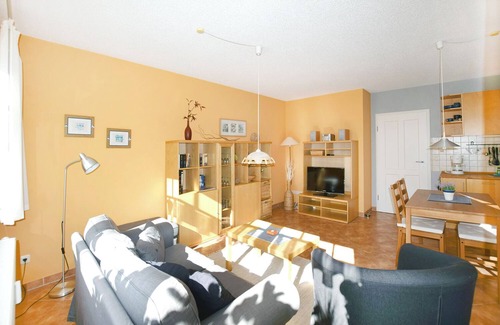 Ostseebad Prerow Apartment | Small apartment for 2 pers. in quiet location with south-east terrace in thatched house