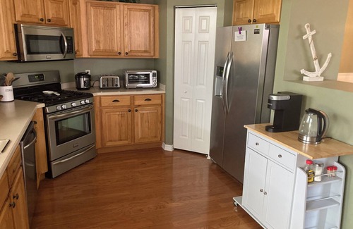 Greenfield Plantation House | Small bedroom to rent LONGTERM: Safe golf community In Bradenton, FL