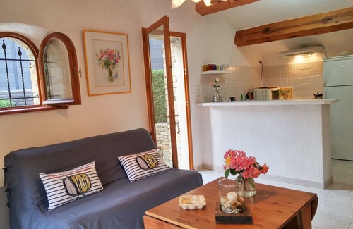 La Cadiere-d'Azur Cottage | Small character house with garden in Provence/Côte d'Azur 6 km from the sea