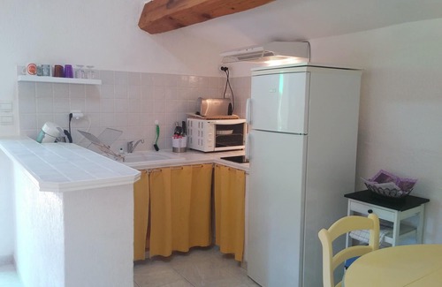 La Cadiere-d'Azur Cottage | Small character house with garden in Provence/Côte d'Azur 6 km from the sea