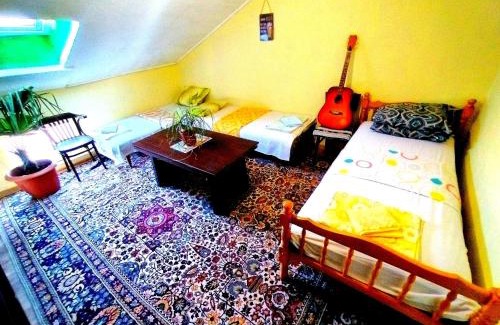 Varna City Centre Hostel | Small City Suits