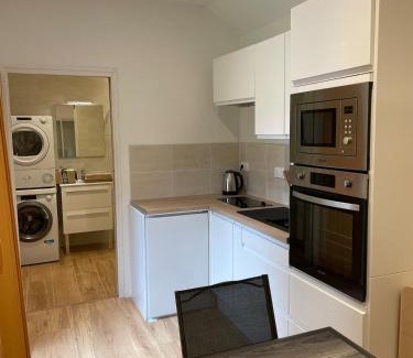 Lannion Apartment | Small Cocoon Studio For 2 Pink Granite Coast
