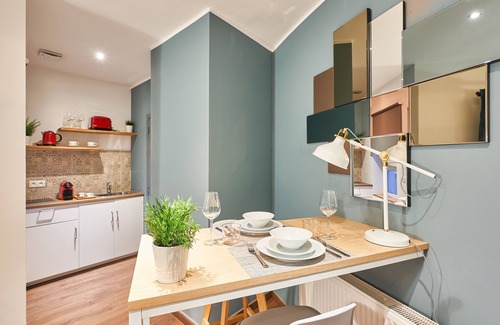 Lower Town Apartment | Small & Convenient Studio Apartment