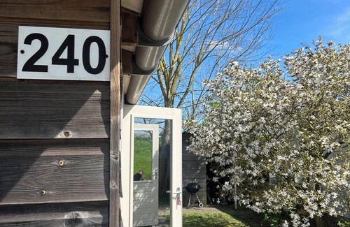 Warmenhuizen House | Small cottage not far from the Schoorl dunes - ideal for a break by the sea