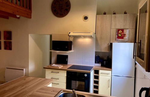 Saint-Etienne-de-Montluc House | SMALL HOUSE WITH LARGE GARDEN