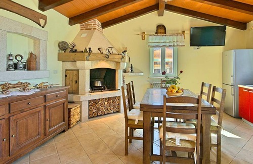 Musalez Villa | Small holiday home with pool in untouched nature near Poreč