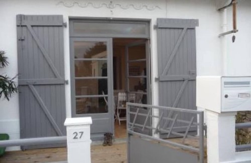 Noirmoutier-en-l'Ile House | Small house typically Noirmoutrine 243 steps from the old beach