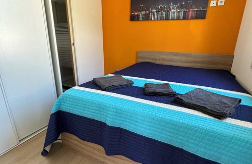Cenon Apartment | Small house