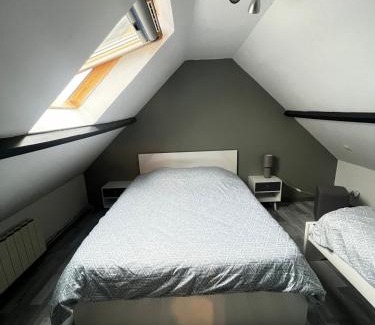 La Celle-sous-Gouzon House | Small house with garden