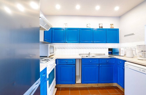 Cleguerec Cottage | Small House "Le Bistrot" with Shared Pool, Shared Terrace and Wi-Fi