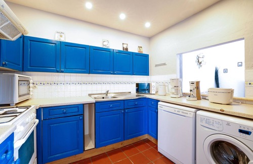 Cleguerec Cottage | Small House "Le Bistrot" with Shared Pool, Shared Terrace and Wi-Fi