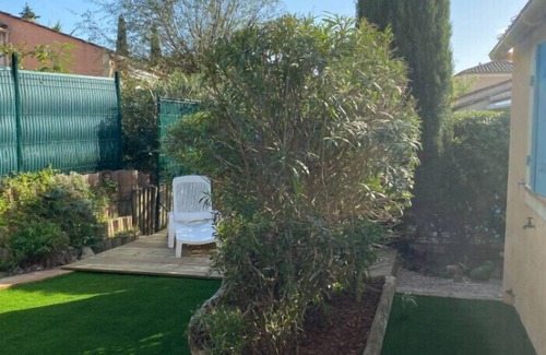 Frejus House | Small House With Garden - Residence With Pool