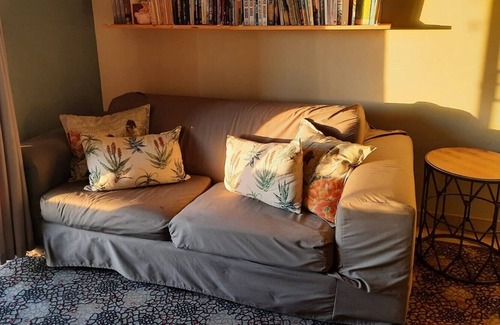 Drakenstein Apartment | Small intimate self-catering apartment