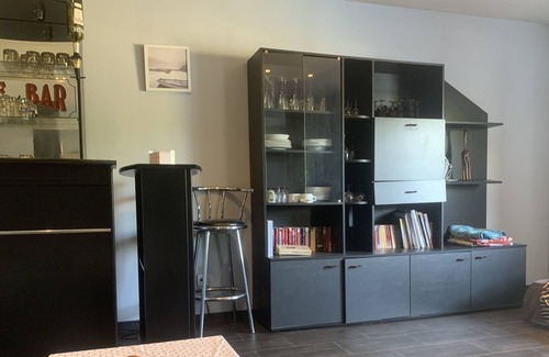 Montans Apartment | Small one-bedroom apartment of 110m2 on cleanliness of 3 hours