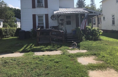 Carthage House | Small one Bedroom apt Near Fort Drum And 1000 Islandsmall 1