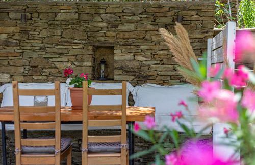 Andros Town House | Small Paradise