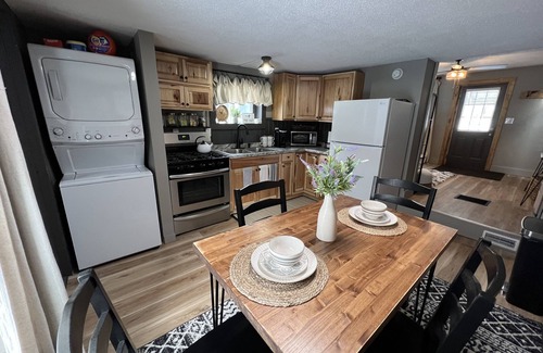 Potsdam House | Small private home walking distance to Suny Potsdam/Clarkson!