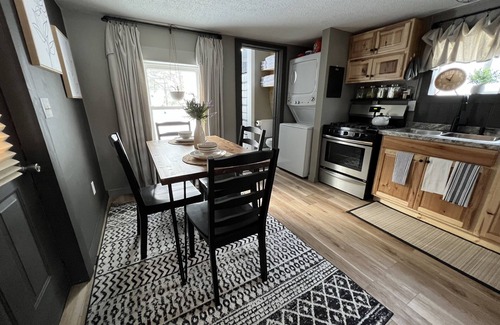 Potsdam House | Small private home walking distance to Suny Potsdam/Clarkson!