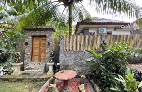 Tenganan Villa | Small private villa with private swimming Pool