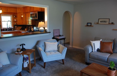Dexter House | Small Town Dexter Retreat, Close to Ann Arbor