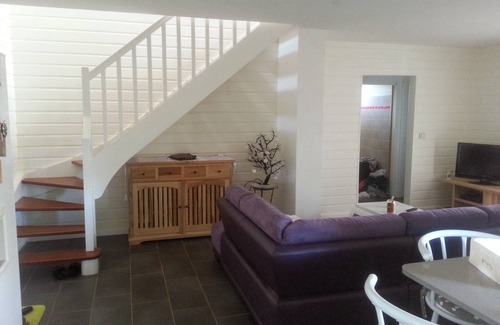 Ducos Villa | Small villa for rent from September to November.