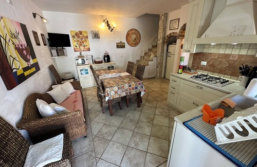 Cussorgia House | Small villa with garden 10 minutes from the beach, equipped with all amenities.