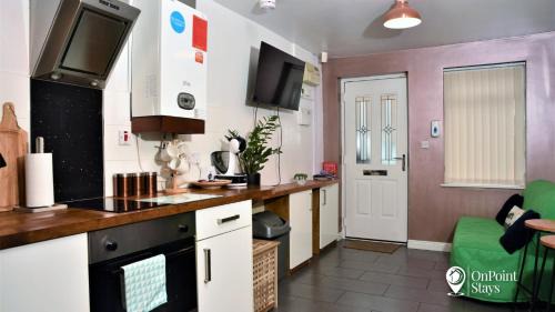 Chester House | Smallest House in Chester - Cosy 1 Bedroom Home