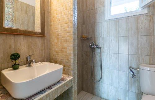Stafylos Apartment | Smaragdi Rooms and Studios