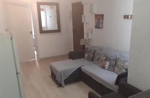 La Malva-rosa Apartment | Smart Apartment near Malvarossa beach
